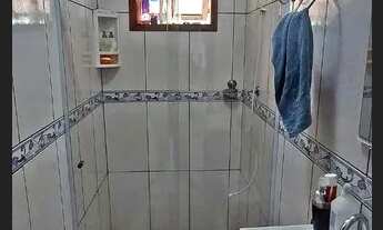 Imagem 7: Casa com amplo quintal e piscina em Itacuruçá, Mangaratiba - RJ ( André Luiz Imóveis