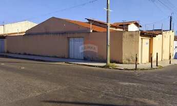 Imagem 2: Casa Solta e Ampla com Piscina e Área Gourmet na Grande Messejana!