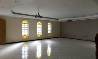 Imagem 4: Guará I QE 03, Sobrado Grande, Vazado, Ventilado e Muito Bem Localizado, 3 Suítes + 1 quar