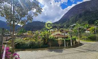 Imagem 5: Casa linear de 286m² e terreno de 776m² com 3 quartos no centro do Cônego, com salão no pi