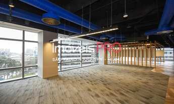 Imagem 4: Conjunto comercial com 1.527,30m² com 46 vagas, próximo da Marginal e da estação Morumbi