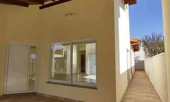 Imagem: Casa de condomínio em Rua Antonio José