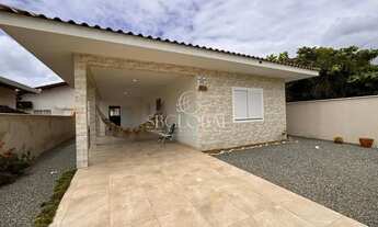 Imagem 3: Casa na Barra do Saí com 2 Quartos e Amplo Espaço nos Fundos, em Itapoá SC!