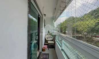 Imagem 3: Casa Sobreposta no Canto do Forte ? 83m² com Planta Versátil e Vista para a Reserva