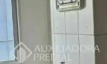 Imagem 2: Imóvel para venda possui 62 metros quadrados com 3 quartos em Passo das Pedras - Porto Ale