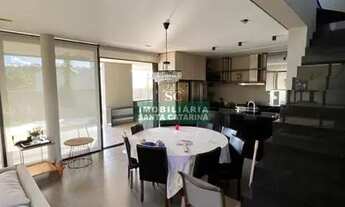 Imagem 3: Sobrado à venda em Maringá, COND ECOGARDEN RESIDENCE, com 3 suítes, com 301 m², ECOGARDEN