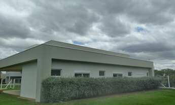 Imagem 3: Casa no cond Primavera com 1261 at e 223 ac . 3 suítes e muito verde