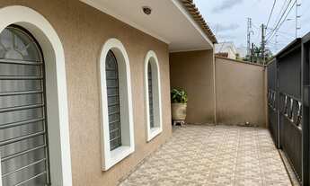 Imagem 2: Casa para venda com 160 metros quadrados com 3 quartos