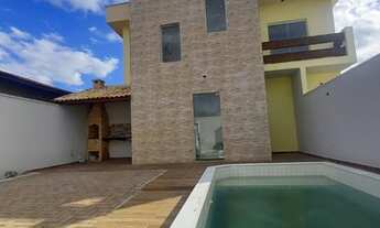 Imagem 1: Casa com piscina, perto do mar