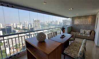 Imagem 3: Apartamento para venda tem 131 metros quadrados com 3 quartos