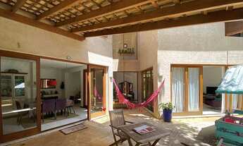 Imagem 3: Casa de Rua na Fazendinha - melhor localização! 3 dorms (1 suíte), rústica contemporânea!