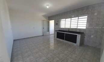 Imagem 4: Casa - Alugar- 99m²- 2 quartos- R$1.800,00- Colina dos Pinheiros/ Valinhos/ São Paulo