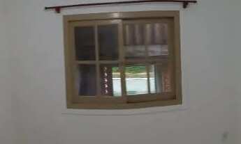 Imagem 2: Apartamento Térreo 01 quarto, garagem coberta, pequeno pátio privativo