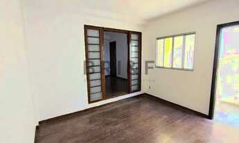 Imagem 6: Casa tipo sobrado para locação com 3 dormitórios 1 suíte 2 vagas no Jardim Cidália