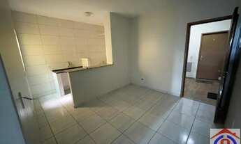 Imagem 2: Alugo Apartamento com 2 quartos no Guara II QE 40 conj N