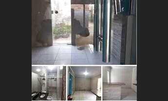 Imagem 2: Aluga uma kitnet grande com garagem pra carro pra rapaz