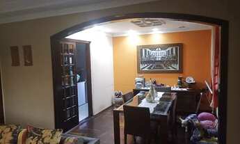 Imagem 5: Casa Sobreloja - Centro - Jacareí - 4 Dormitórios - 1 Suíte - 3 vagas Cobertas - 200m². Lo