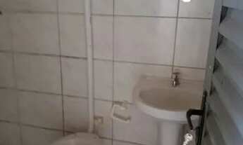 Imagem 4: Casa p/ solteiro ou casal Vila Popular forrada de 1 quarto com banheiro, cozinha, garagem