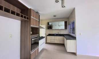 Imagem 7: Casa de condomínio para venda possui 94 metros quadrados com 3 quartos