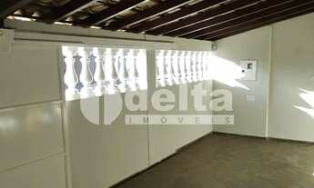 Imagem 3: Casa para aluguel, 3 quartos, 1 suíte, 2 vagas, Brasil - Uberlândia/MG