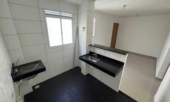 Imagem 7: Apartamento com porcelanato e dois quartos Residencial Algarve MRV - Maranguape 1