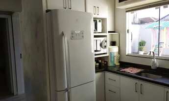 Imagem 3: Excelente casa à venda no bairro Madri em Palhoça. Possui com 75 m², possui 2 dormitórios