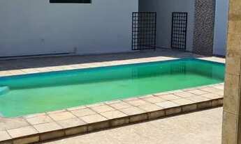 Imagem 4: ALUGO EXELENTE CASA COM PISCINA EM EXELENTE LOCALIZAÇÃO COM 5 DORMITÓRIOS