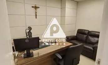 Imagem 7: Privilegio Imóveis vende: Excelente sala comercial na torre do Rio Sul, melhor local do Ri