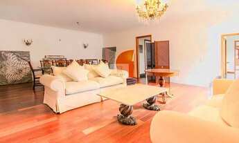 Imagem 2: Casa Encantadora de 528m2 no Pacaembu