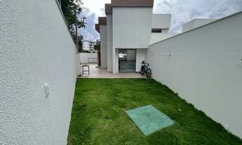 Imagem 4: CASA GEMINADA DE ESQUINA, DUPLEX COM ENTRADA PELAS DUAS LATERAIS, LOCALIZADA NO BAIRRO SAN