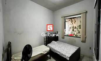 Imagem 5: Casa em Montes Claros, no bairro Nossa Senhora das Graças, à venda