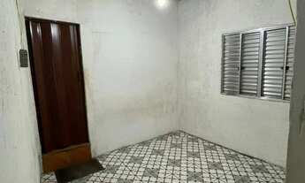 Imagem 2: Casa com três cômodos pequenos pra alugar!!