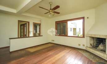 Imagem: Excelente casa com 4 dorm, suíte com hidro