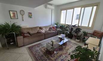 Imagem: Rua Garibaldi, junto a Santa Casa