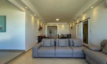 Imagem 7: Apartamento frente mar, reformado com varanda e vista mar, Pitangueiras, Guaruja