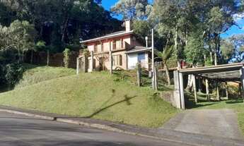 Imagem: Casa de esquina próxima ao centro