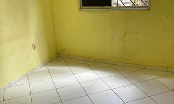 Imagem 2: Casa no sítio verde