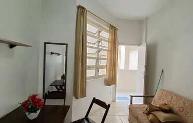 Imagem 3: Alugo - Copacabana Quarto e sala . Mobiliado . Contrato padrão de 30 meses