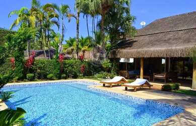 Imagem 4: Villa Ubud: Um Paraíso Balinês Onde o Exótico e o Luxo Dançam em Harmonia no Jardim Acapul