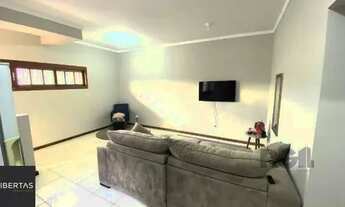 Imagem 5: Apartamento em Porto Alegre, no bairro Hípica, com 2 dormitório(s), e 2 banheiro