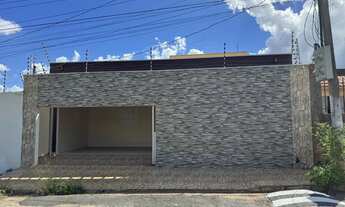 Imagem 3: CASA PÚBLICA, 3 QUARTOS, SEMI-MOBILIADO, REGIÃO 3 BARRAS E JAMIL, C/ CHURRASQUEIRA, PORTÃO