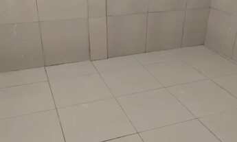 Imagem 3: Vendo ou troco duas casas próximo a ceasa todas com garagem própria . *zap