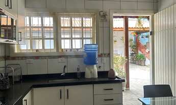 Imagem 7: Casa espaçosa com jardim tropical, lazer e paz