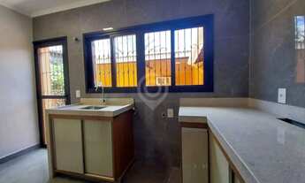 Imagem 5: Casa de rua - / Residencial / Jardim de Lucca