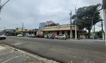 Imagem 6: Ponto Comercial de Esquina a Venda medindo 14x30 (420m2) na 9 de Janeiro com Caripunas - B