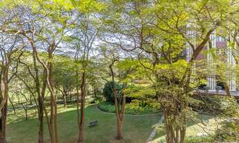 Imagem 3: Apartamento para venda possui 411 metros quadrados com 4 quartos em Vila Sofia - São Paulo