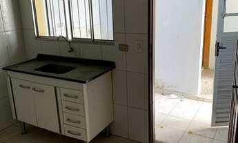 Imagem 5: Casa de 02 cômodos com área de serviço individual em excelente localização