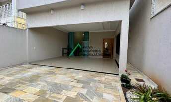 Imagem 3: Casa para Venda em Goiânia, Jardim Atlântico, 4 dormitórios, 4 suítes, 5 banheiros, 4 vaga