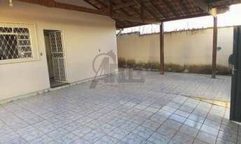 Imagem: Casa de 3 quartos com lote de 190m² com