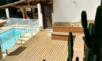 Imagem 3: QR Imóveis vende casa duplex em condomínio de luxo, com 6 quartos, em Piratininga, Niterói